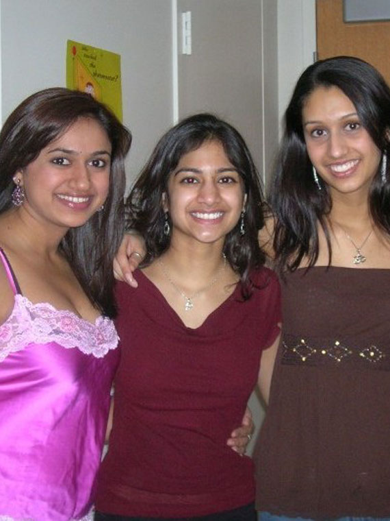 Picture of Lalan, Aruna and Gowri.